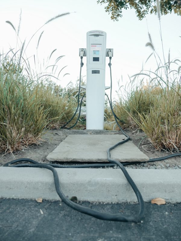 Novel EV Charging Network Plan Agreed Upon by Midwest Governors